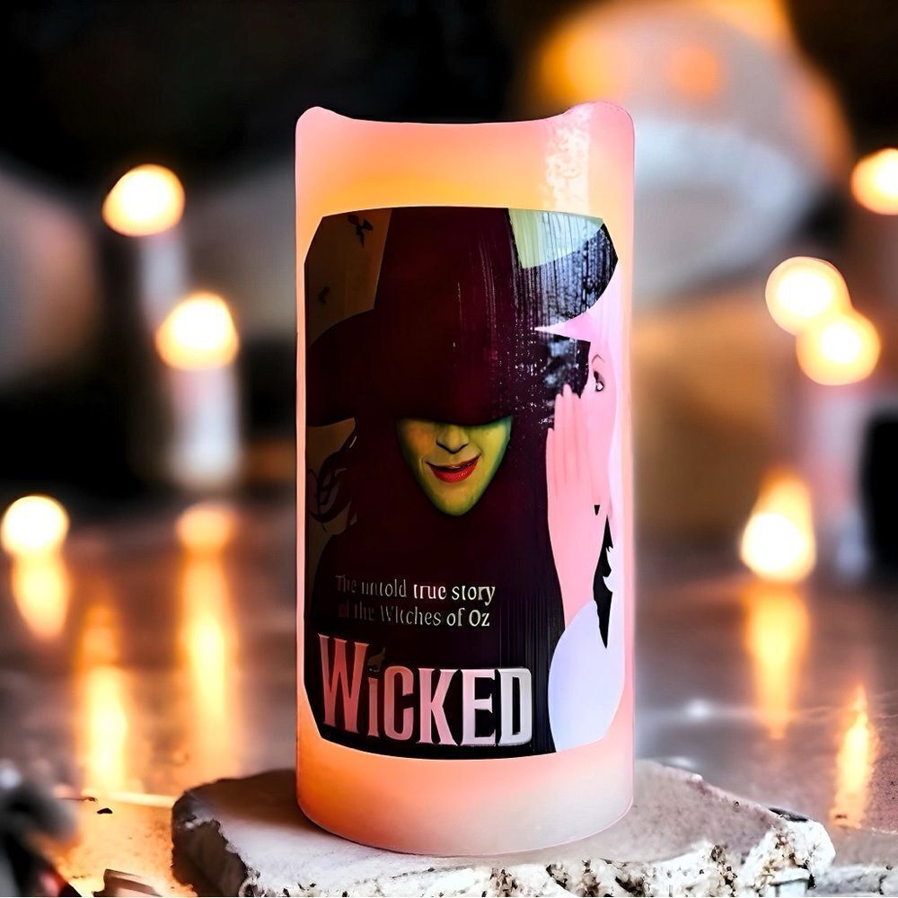 *30off3* NWOT. 🕯Wicked -  Musical Theater Flameless Candle